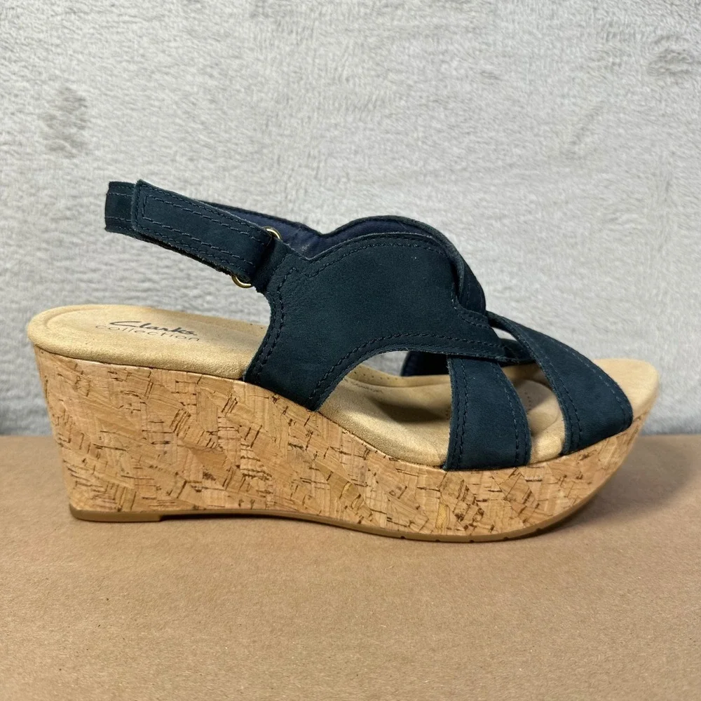 Clarks Wedge Sandals Womens 9.5W Navy Blue Cork Platform Slingback Comfort Shoes
